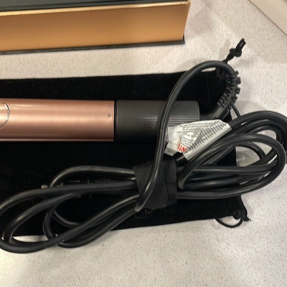 Kipozi V7 Twist of Magic Hair Straightener and Curling Iron in one - Picture 8 of 10